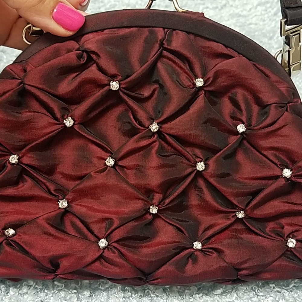 heels & clutch - Picture 6 of 8